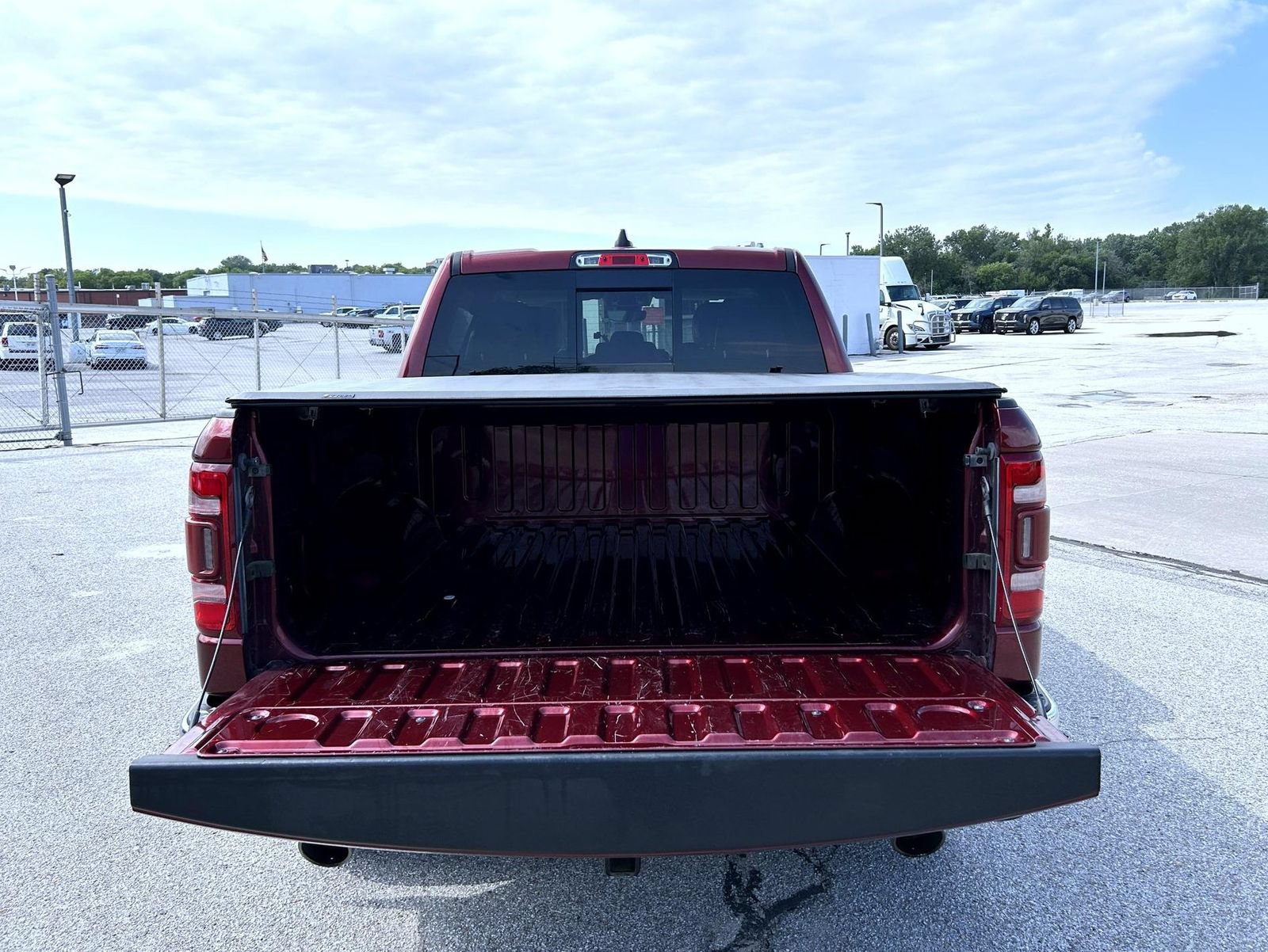 Used 2020 RAM 1500 Laramie AWD/4WD image 22