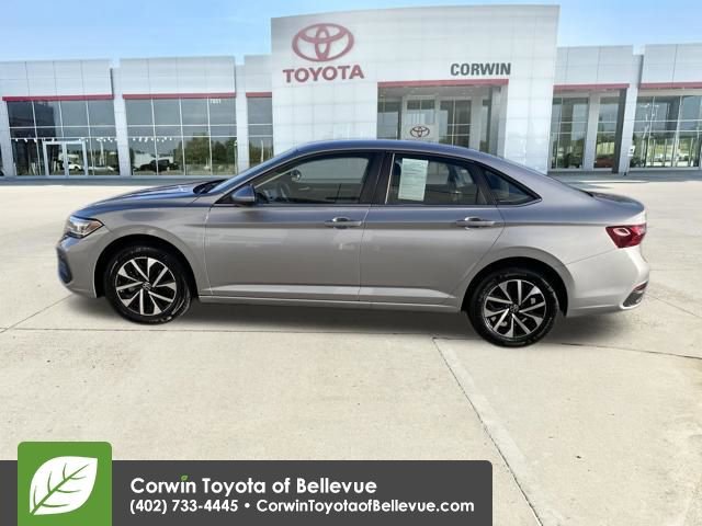 Used 2024 Volkswagen Jetta S video 2