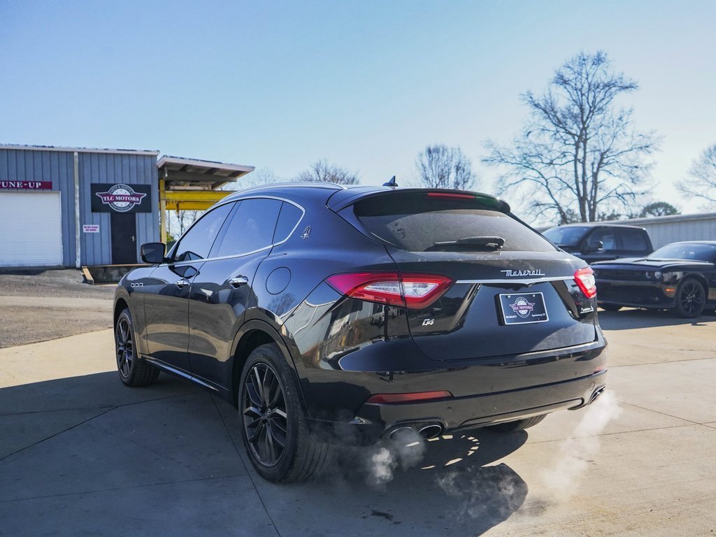 Used 2019 Maserati Levante image 4