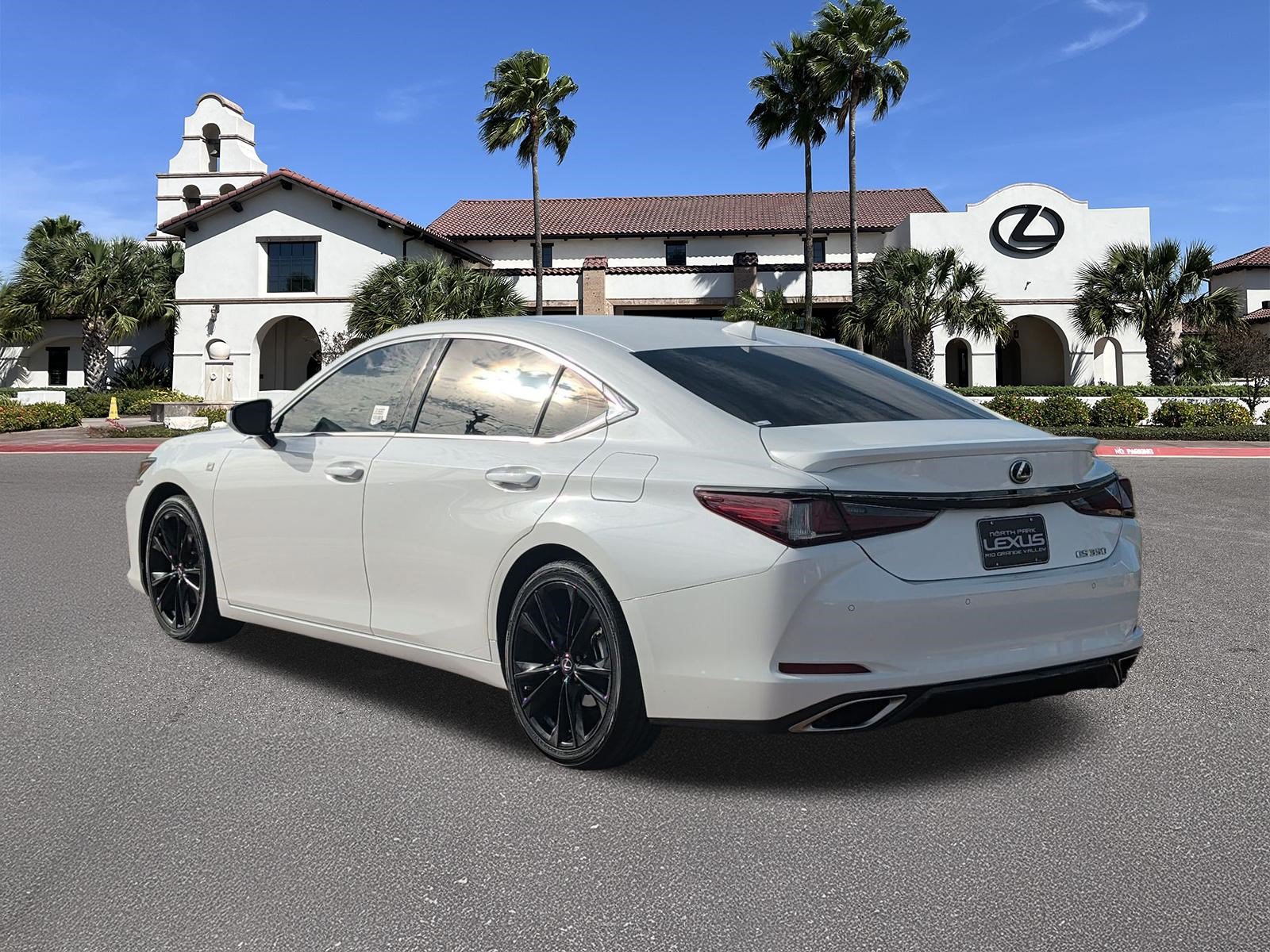 Certified 2024 Lexus ES 350 F Sport w/ Accessory Package (Z2) FWD image 4