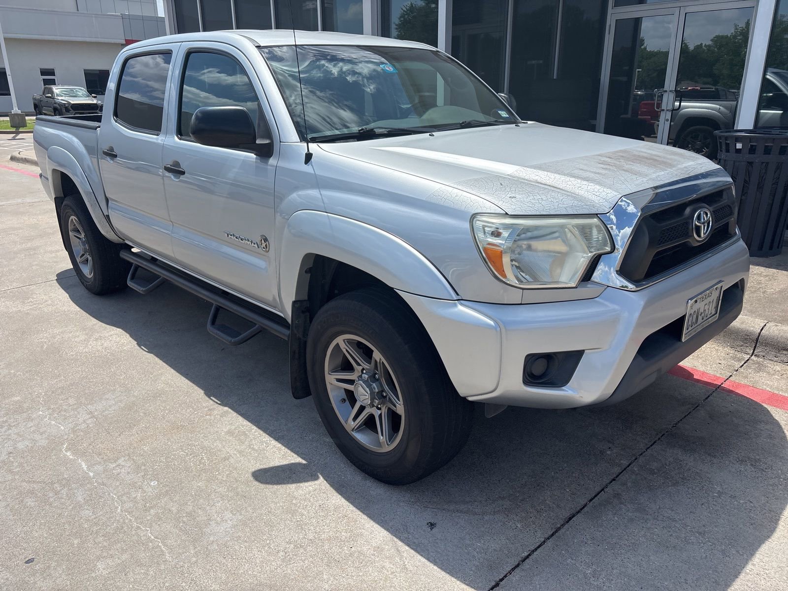 Used 2012 Toyota Tacoma PreRunner w/ SR5 Pkg RWD image 3