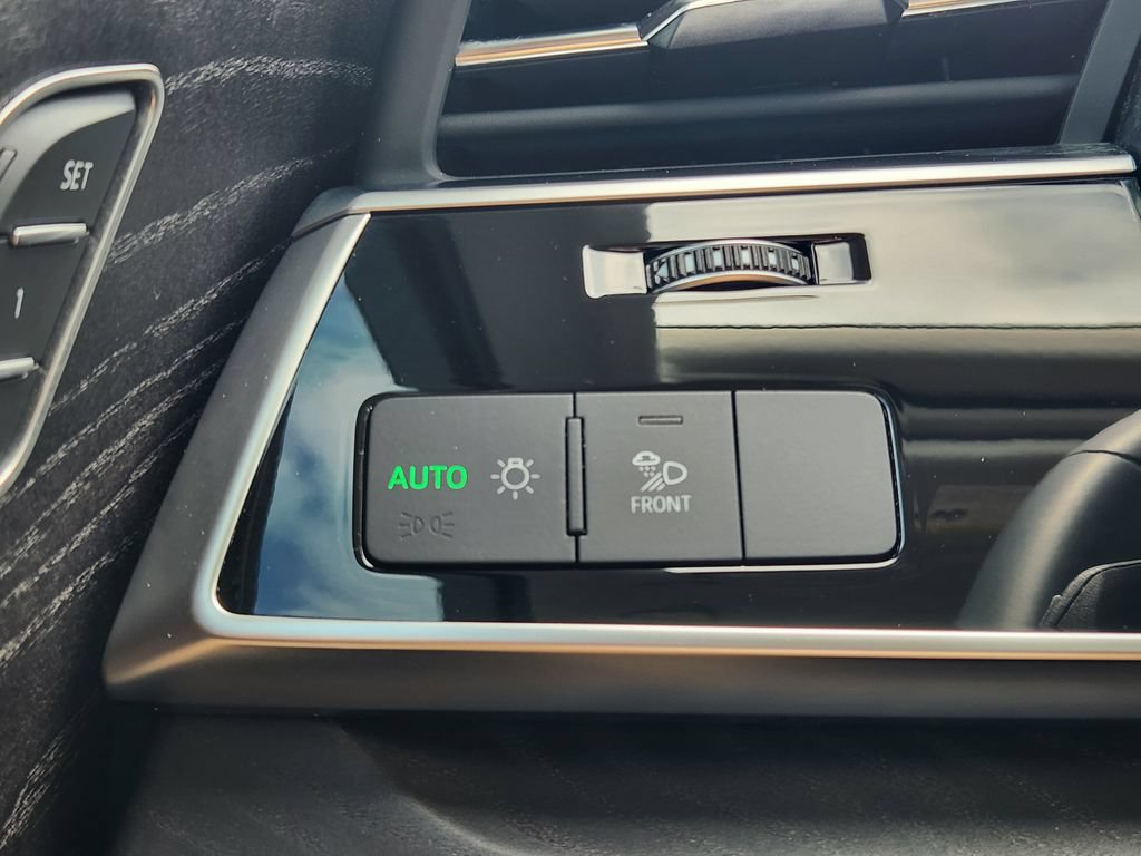 Certified 2025 Audi Q7 3.0T Premium Plus AWD/4WD image 26