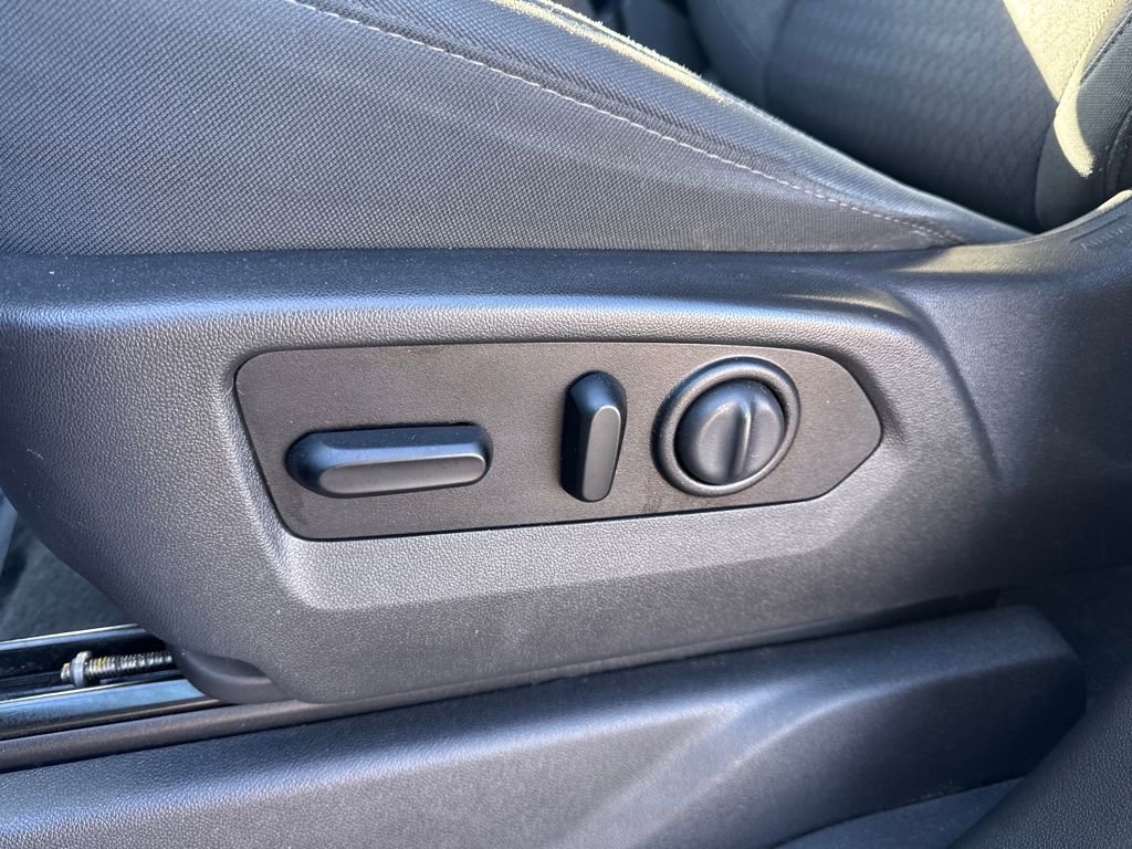 Used 2020 GMC Sierra 1500 Elevation w/ Elevation Value Package image 31