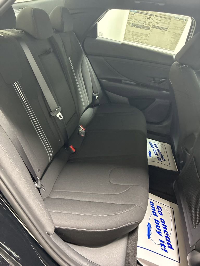 New 2026 Hyundai Elantra SEL Sport image 25