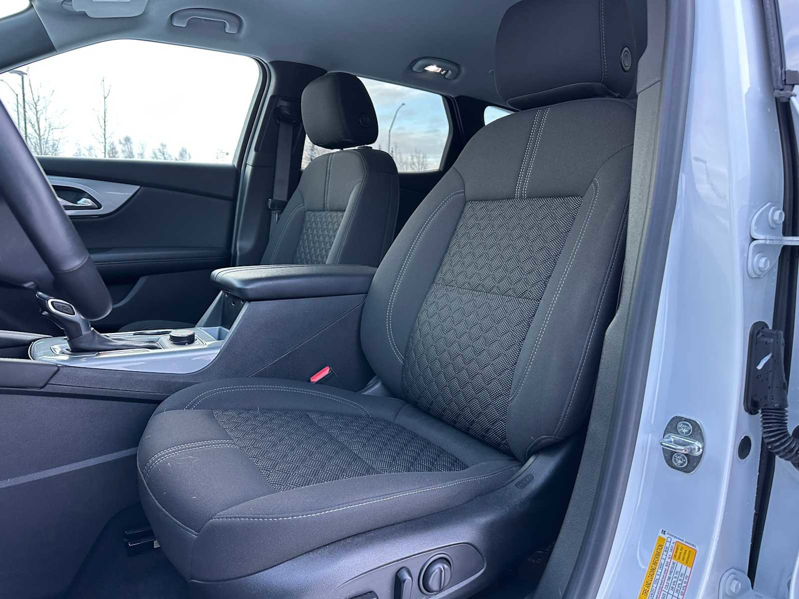 Used 2020 Chevrolet Blazer LT image 21