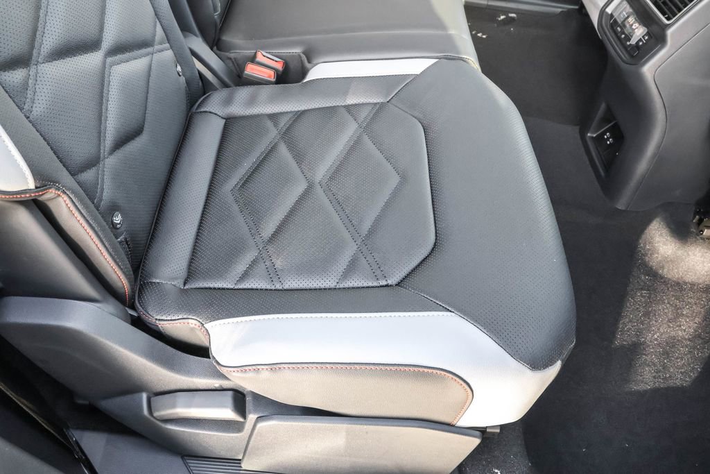 New 2026 Volkswagen Atlas Peak Edition image 41