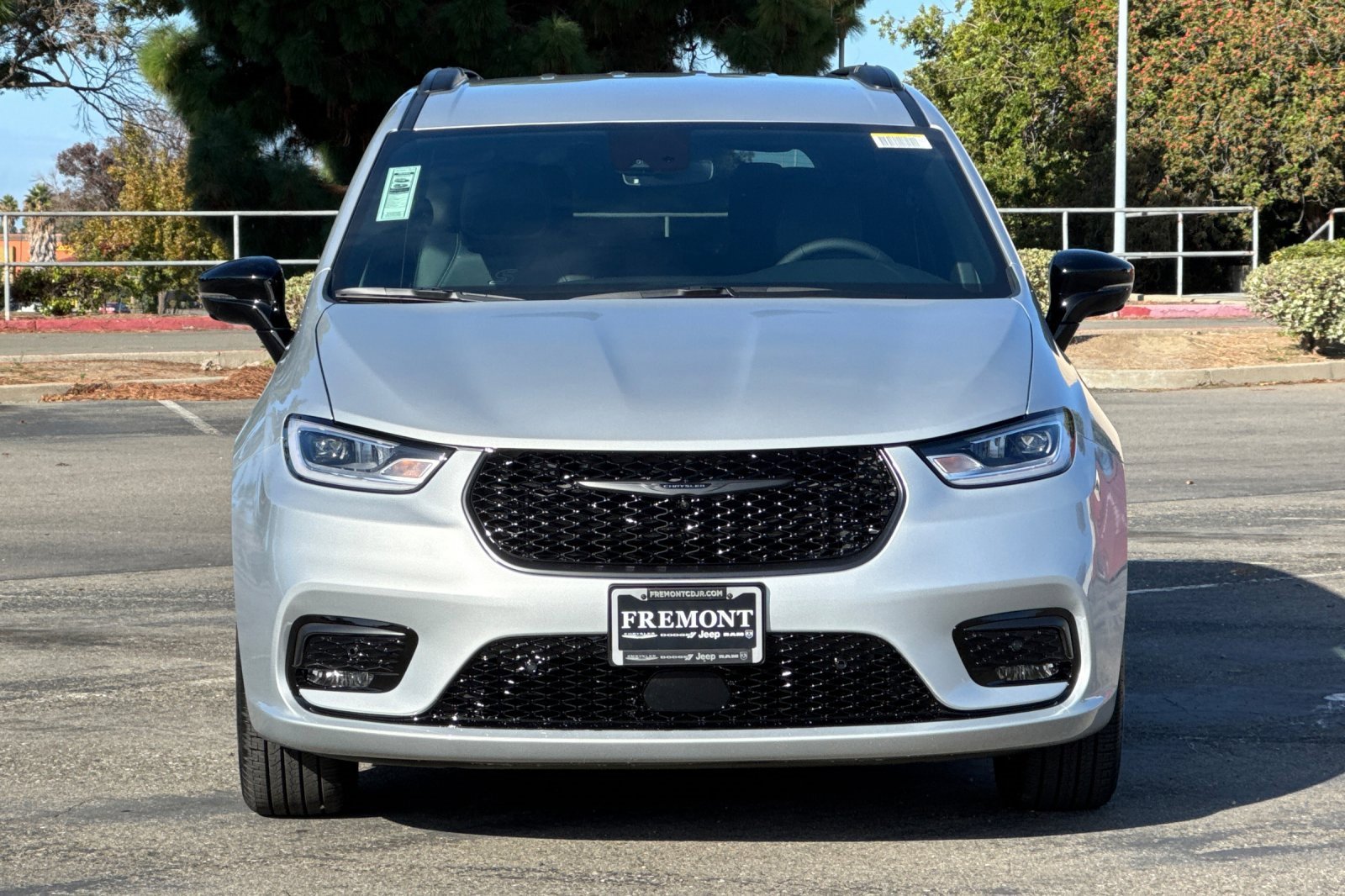 New 2026 Chrysler Pacifica Select w/ S Appearance Package image 8