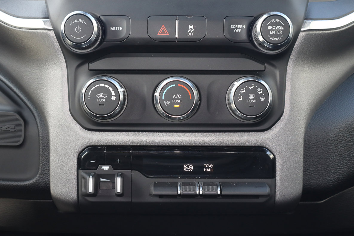 Used 2024 RAM 2500 Big Horn image 25