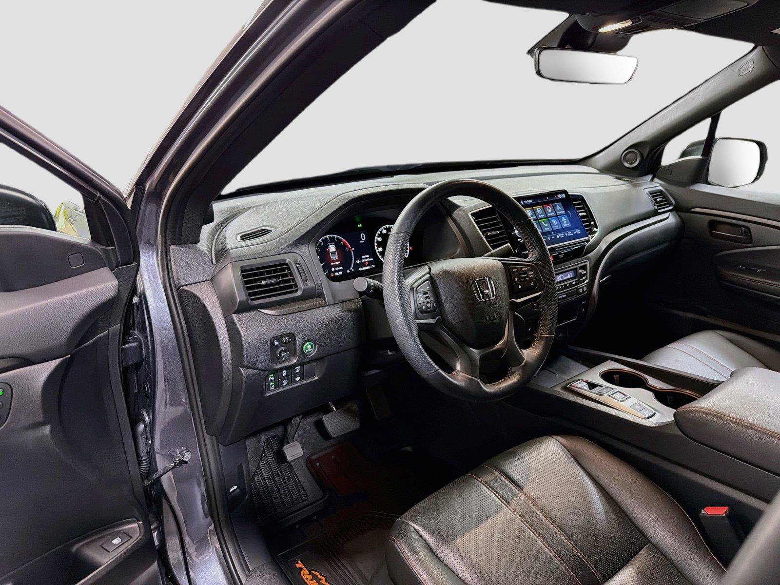 Used 2025 Honda Ridgeline TrailSport image 23