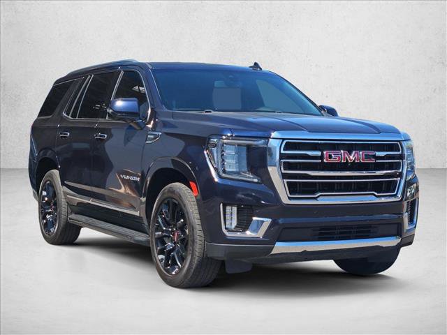 Certified 2022 GMC Yukon SLT w/ SLT Premium Package AWD/4WD image 2