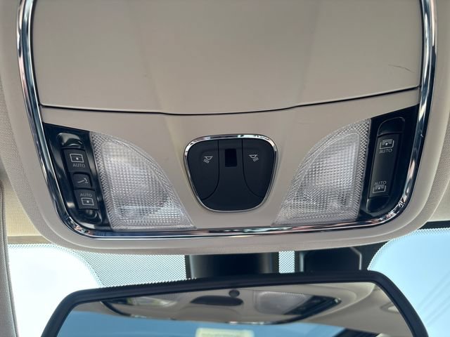 Used 2016 Jeep Cherokee 75th Anniversary AWD/4WD image 14
