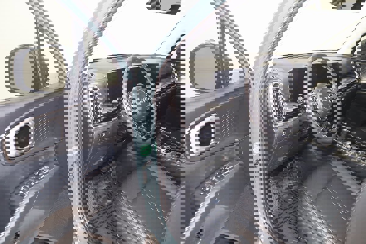 Used 2025 Kia Sorento EX image 51