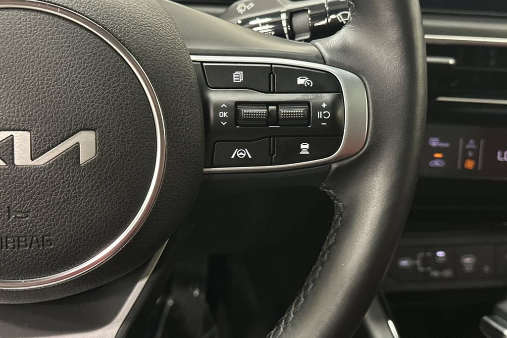 Used 2025 Kia K5 GT-Line w/ GT-Line Premium Package AWD/4WD image 28