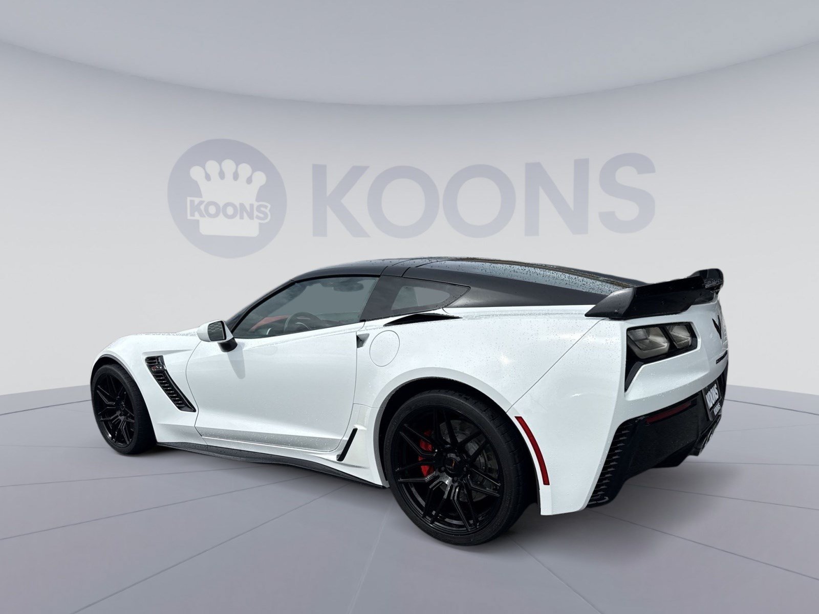 Used 2019 Chevrolet Corvette Z06 RWD image 4
