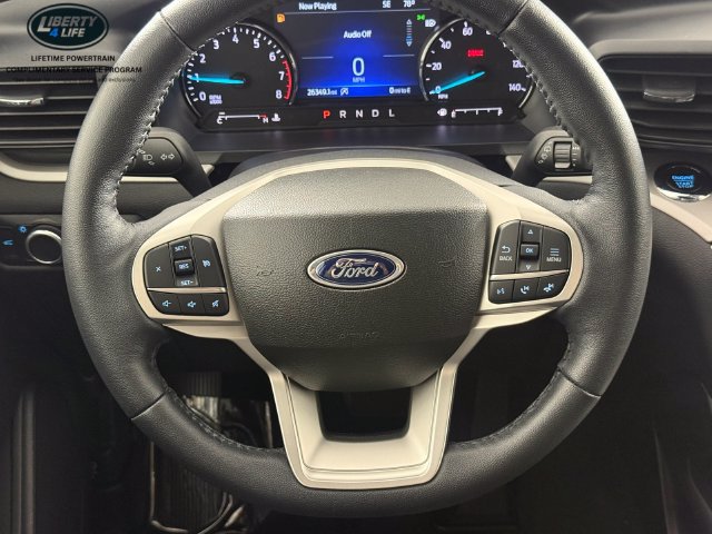 Used 2023 Ford Explorer XLT AWD/4WD image 25