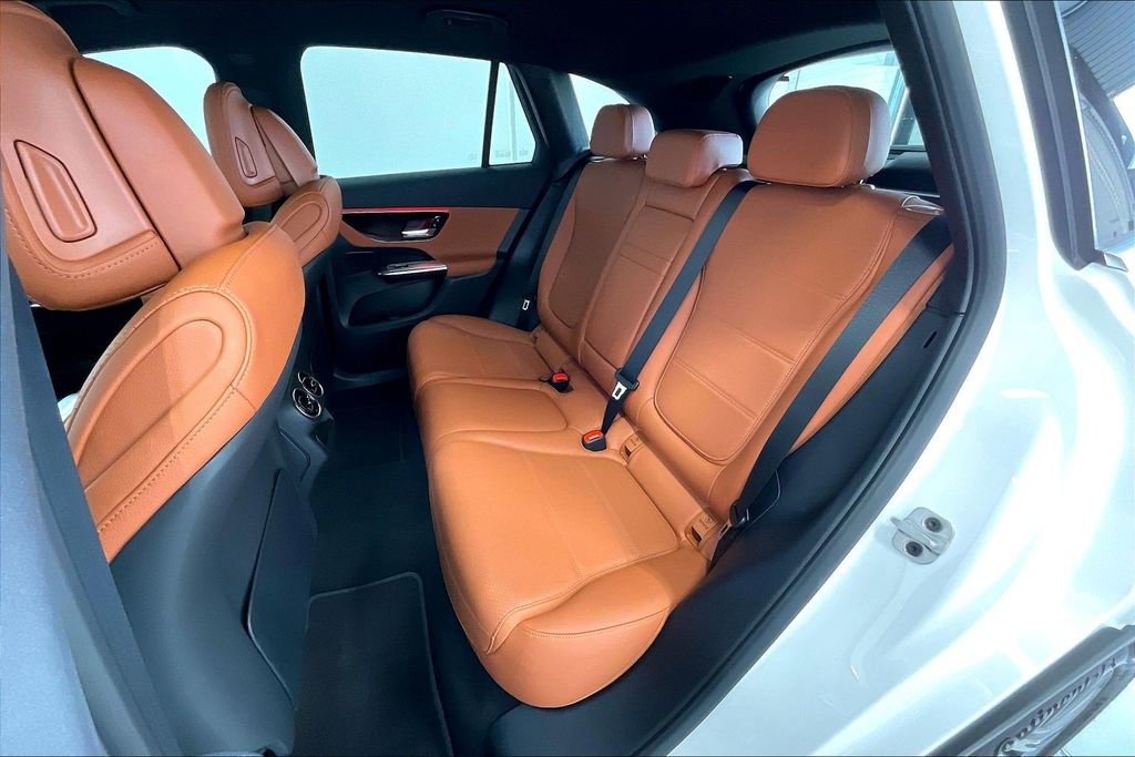 Used 2026 Mercedes-Benz GLC 300 image 20