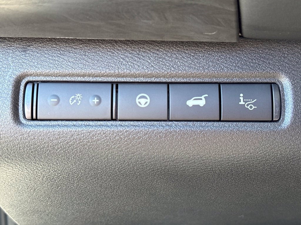 New 2026 Nissan Pathfinder Platinum FWD image 28
