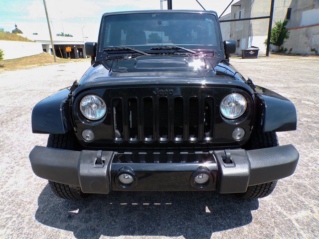 Used 2018 Jeep Wrangler Unlimited Sahara w/ Dual Top Group AWD/4WD image 2