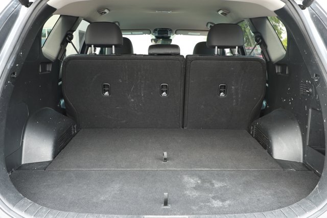 Used 2023 Hyundai Santa Fe SEL FWD image 10