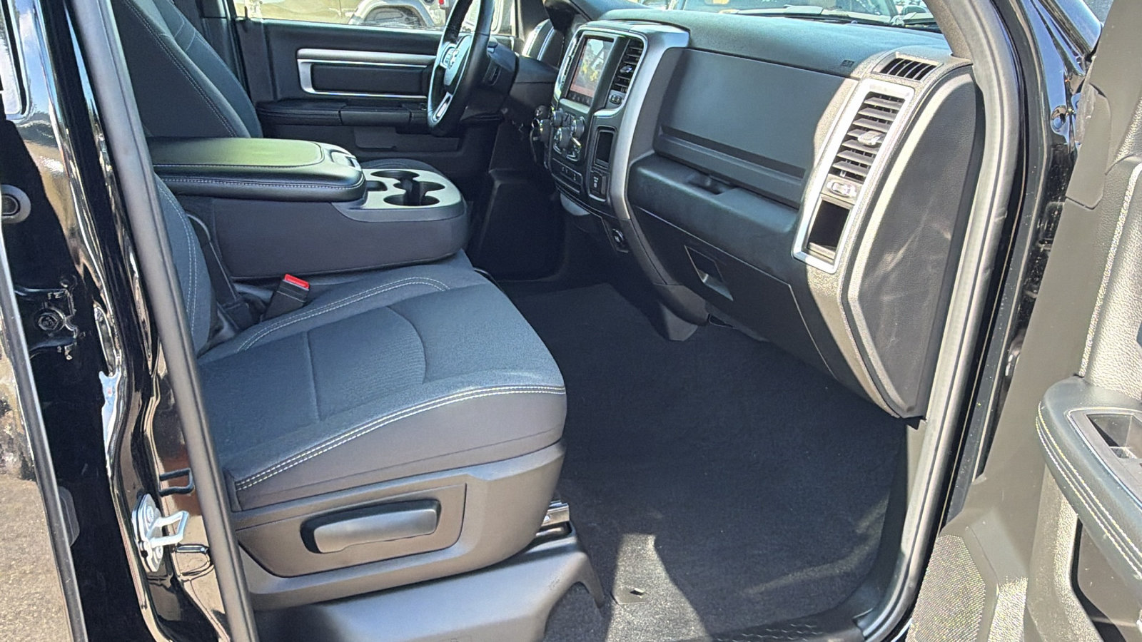 Used 2024 RAM 1500 Warlock w/ Electronics Group AWD/4WD image 19