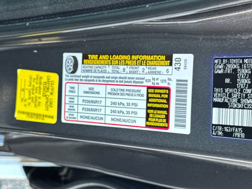 Used 2025 Toyota Sienna LE image 51