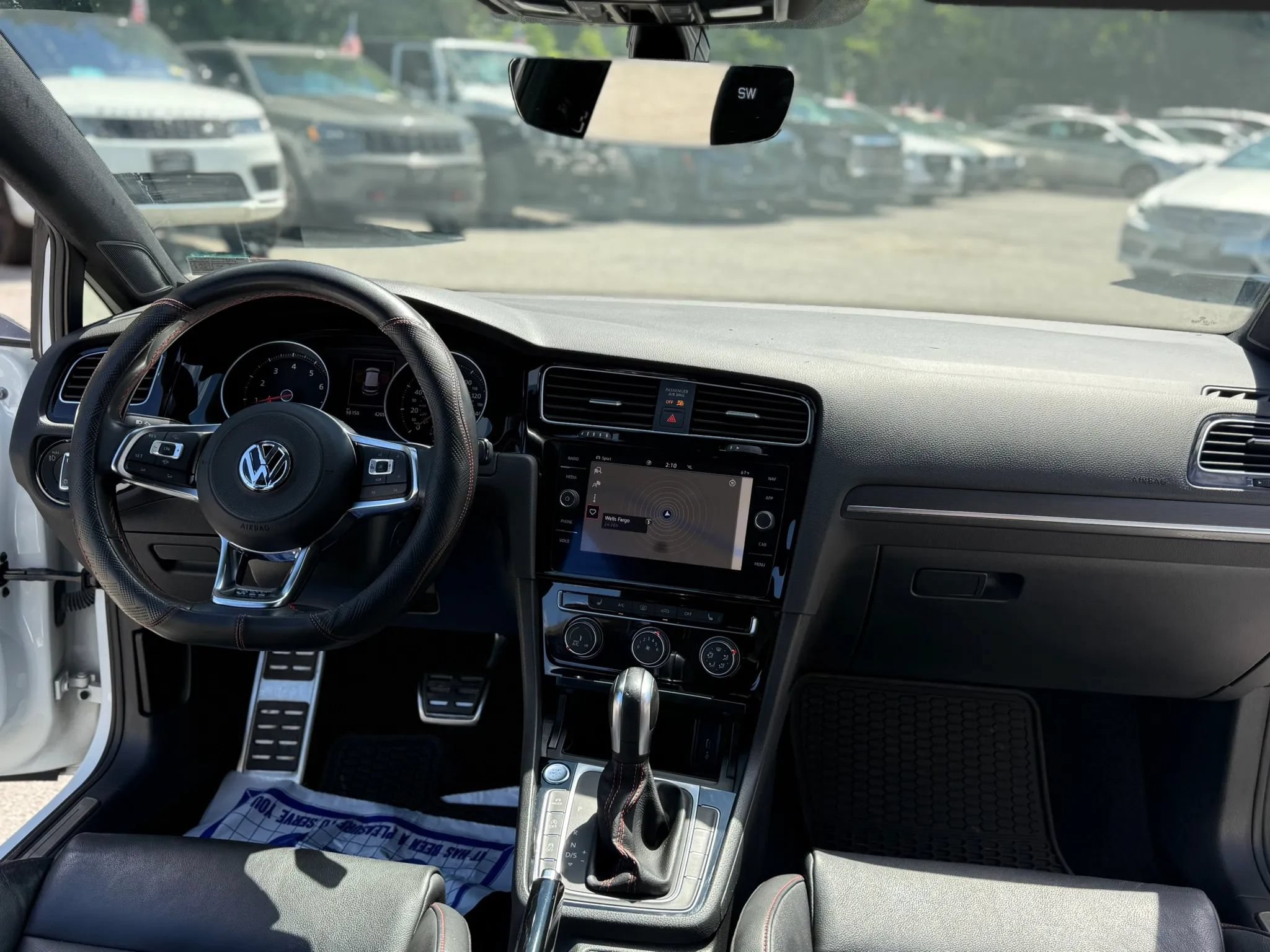 Used 2021 Volkswagen GTI SE FWD image 12
