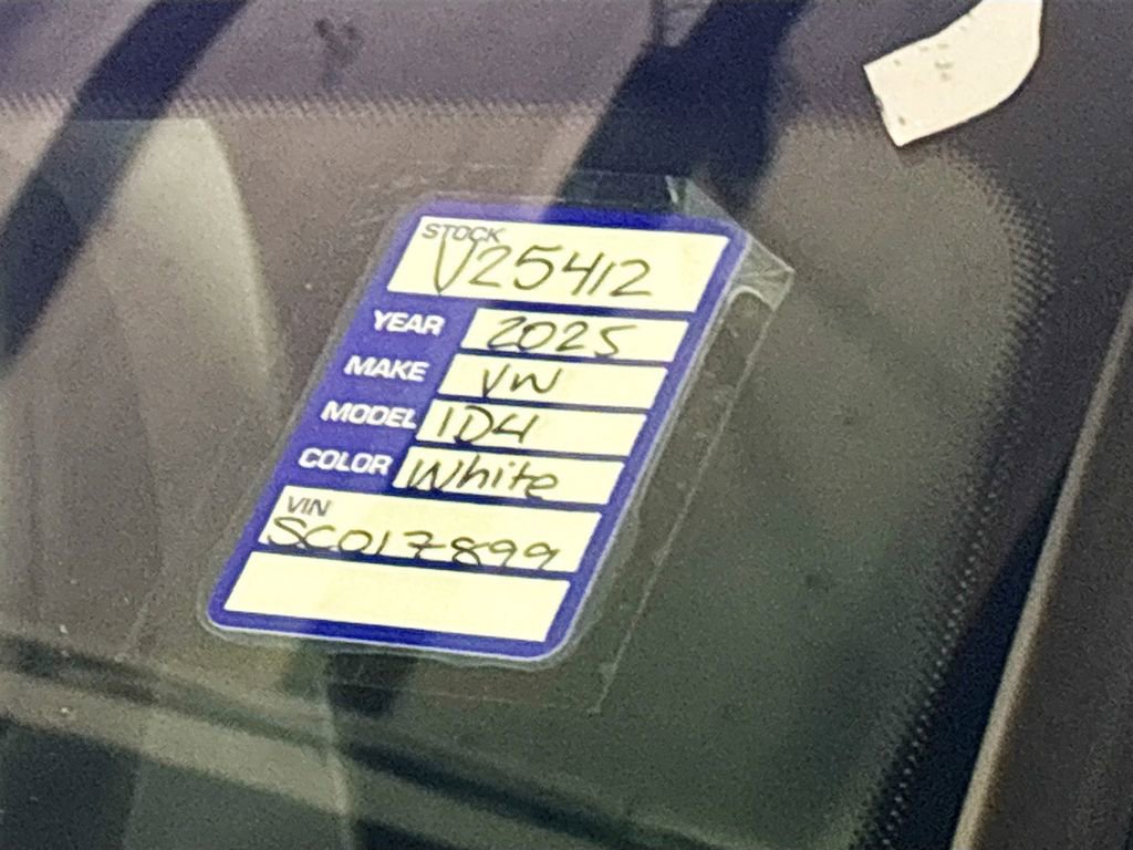 New 2025 Volkswagen ID.4 Pro S Plus image 27