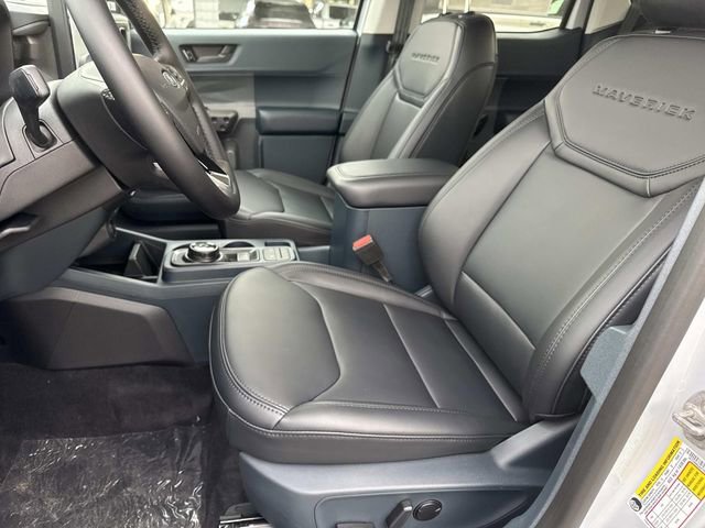 New 2026 Ford Maverick Lariat w/ Black Appearance Package image 18