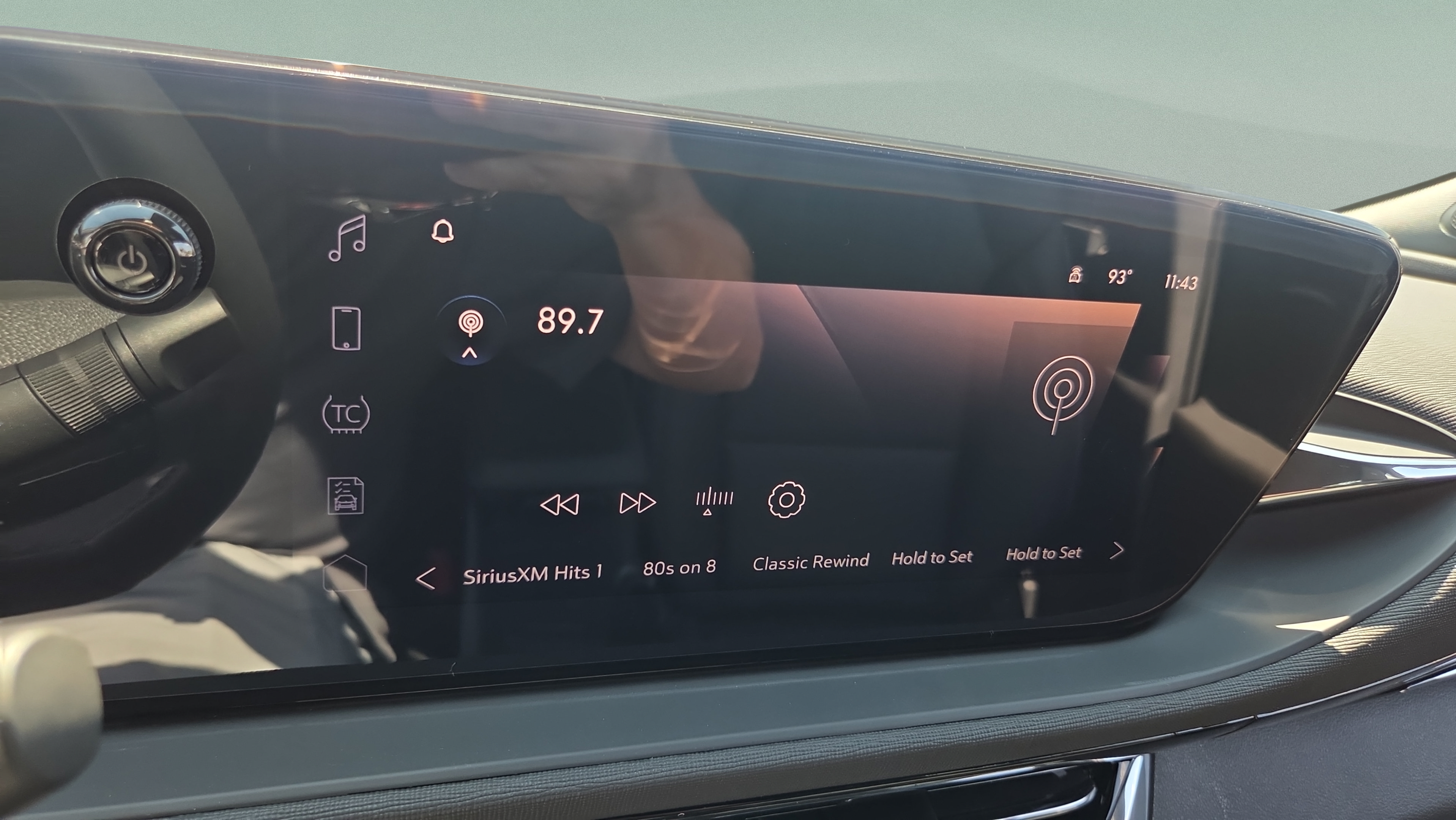 New 2026 Buick Envista Sport Touring w/ Convenience I Package FWD image 18