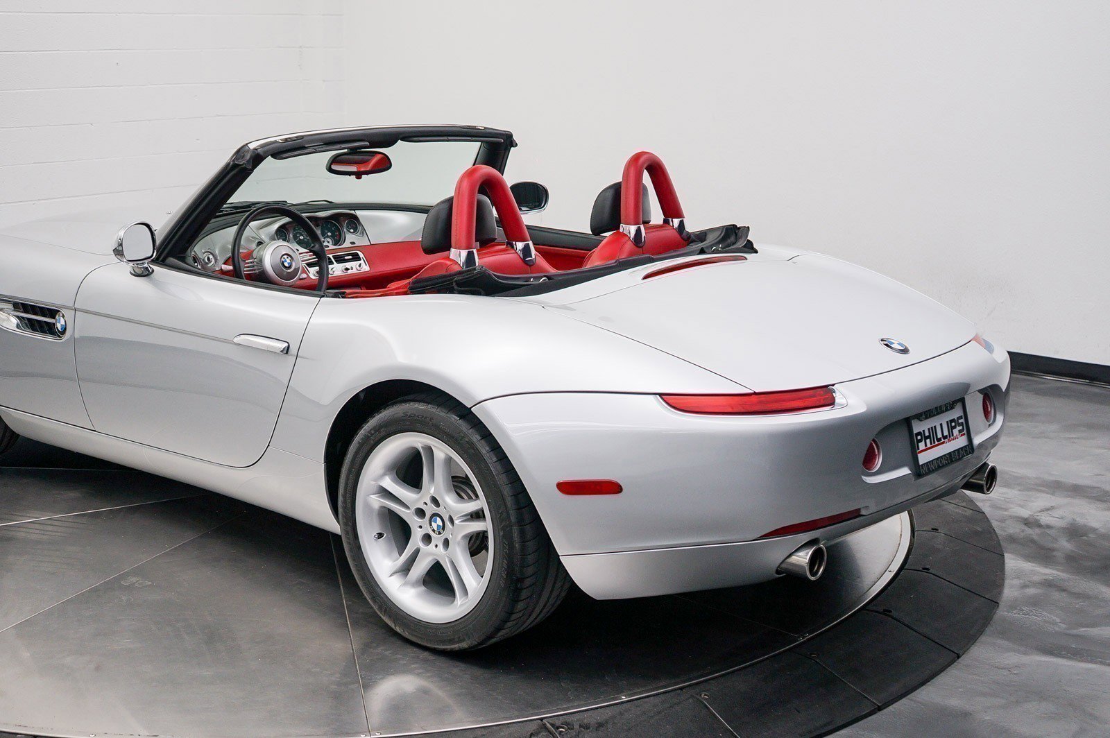 Used 2003 BMW Z8 RWD image 13