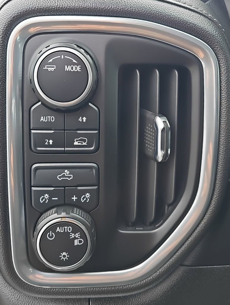 Used 2022 Chevrolet Silverado 1500 LT image 23