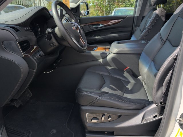 Used 2019 Cadillac Escalade ESV Luxury AWD/4WD image 23