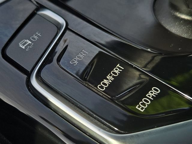 Used 2018 BMW 540i xDrive image 30