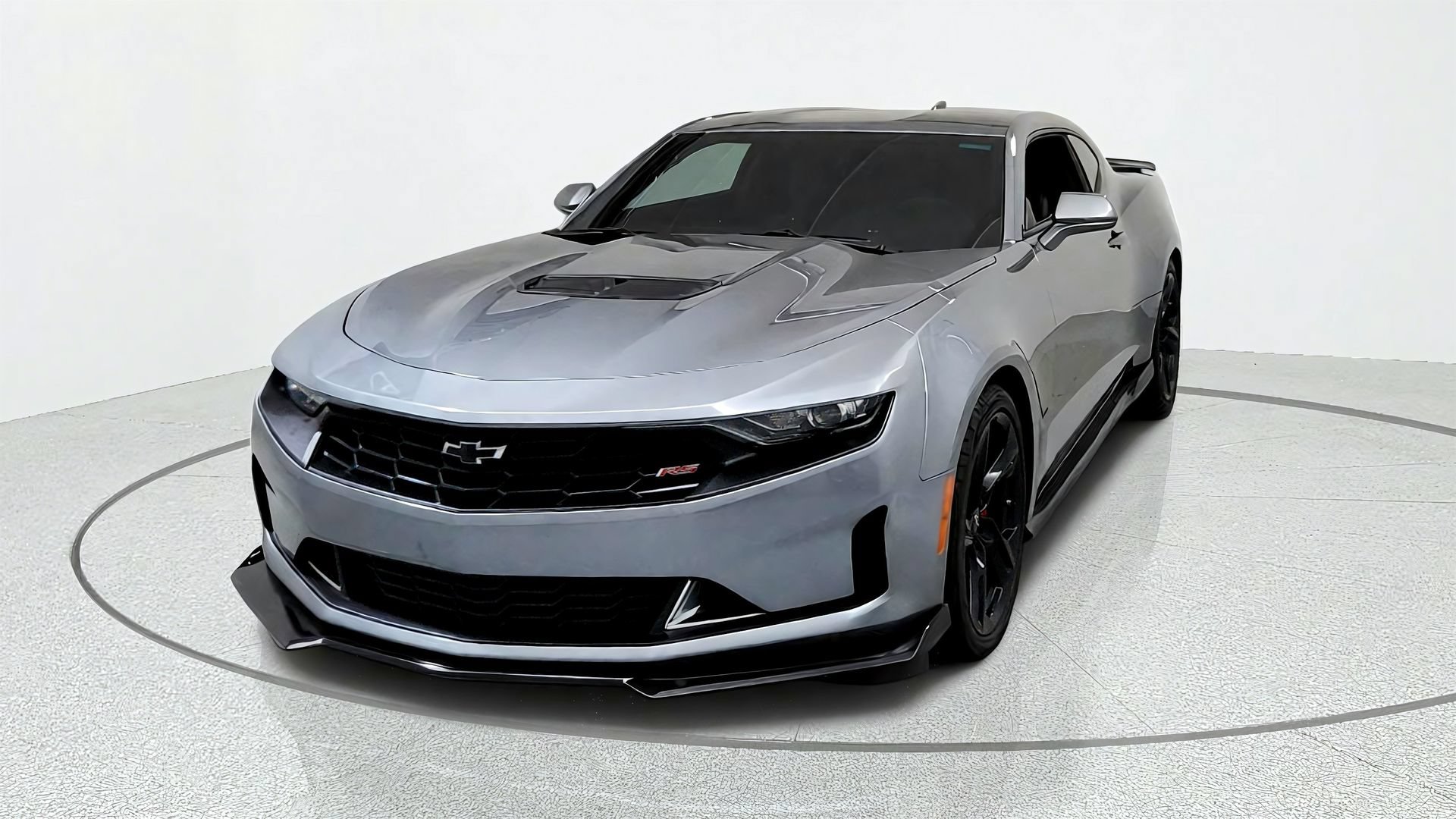 Used 2021 Chevrolet Camaro LT w/ RS Package RWD image 8