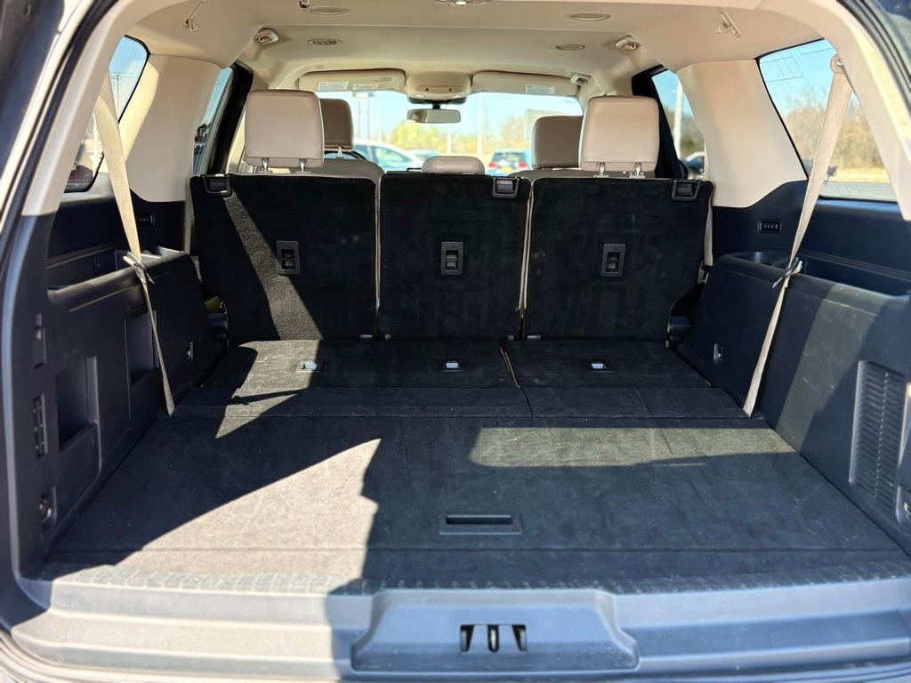Used 2024 Ford Expedition Max XLT image 13