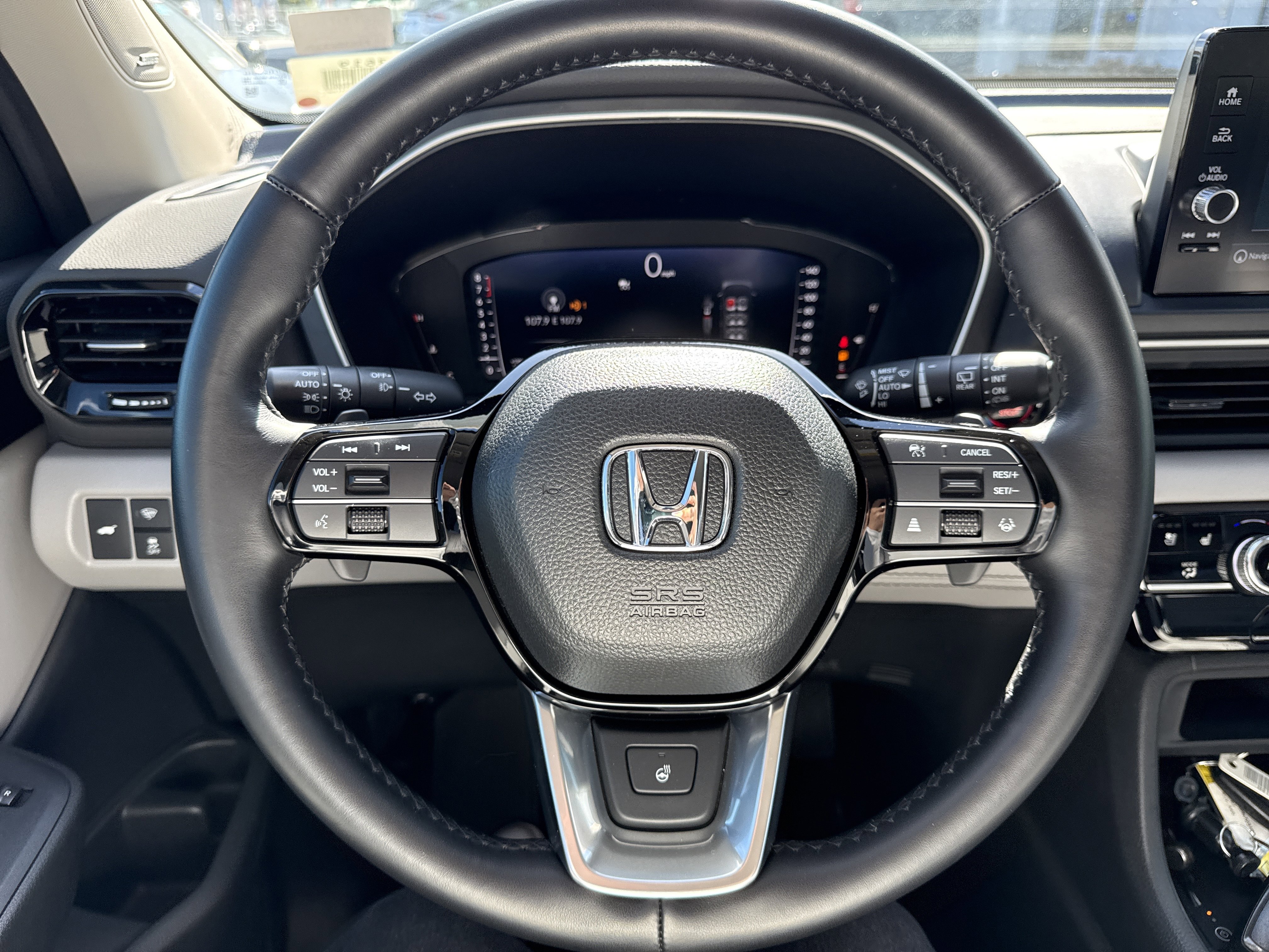 Used 2024 Honda Pilot Elite image 21