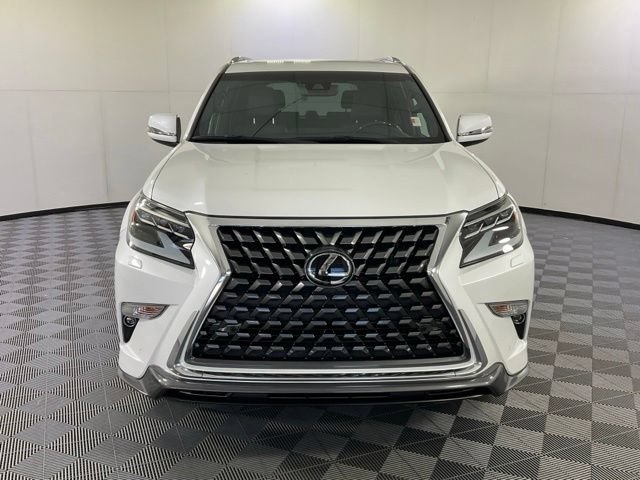 Used 2021 Lexus GX 460 Premium w/ Accessory Package AWD/4WD image 2