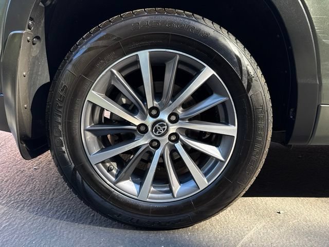 Used 2018 Toyota Highlander XLE AWD/4WD image 54