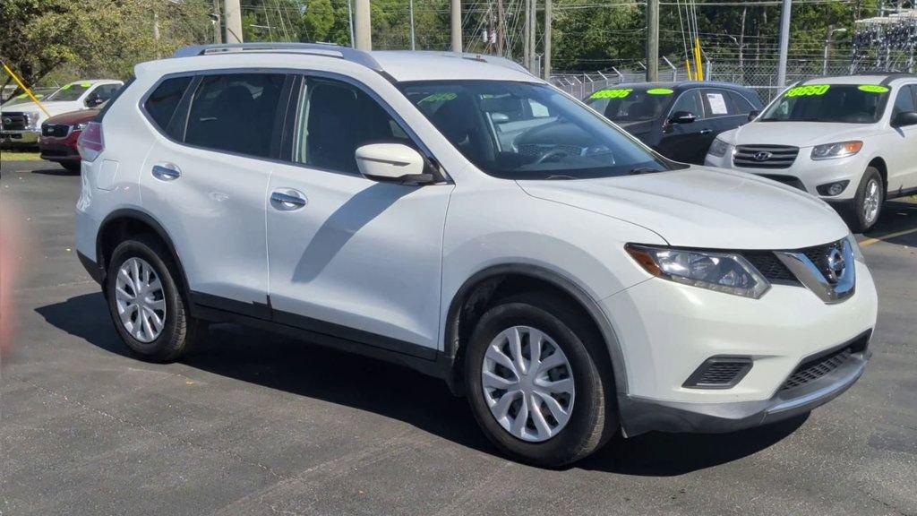 Used 2016 Nissan Rogue S w/ Appearance Package FWD image 2