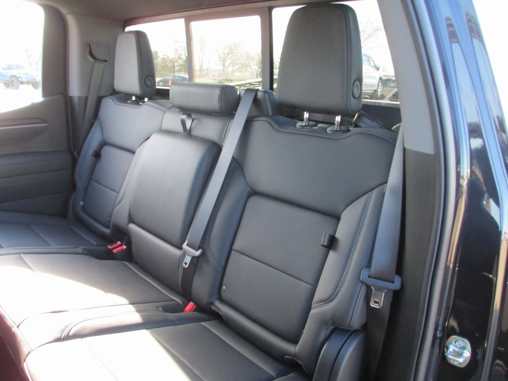 New 2026 GMC Sierra 1500 SLT w/ SLT Convenience Package image 15