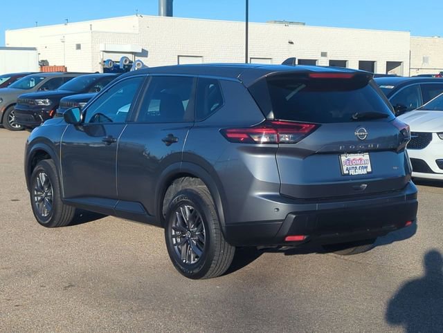 Used 2024 Nissan Rogue S image 5