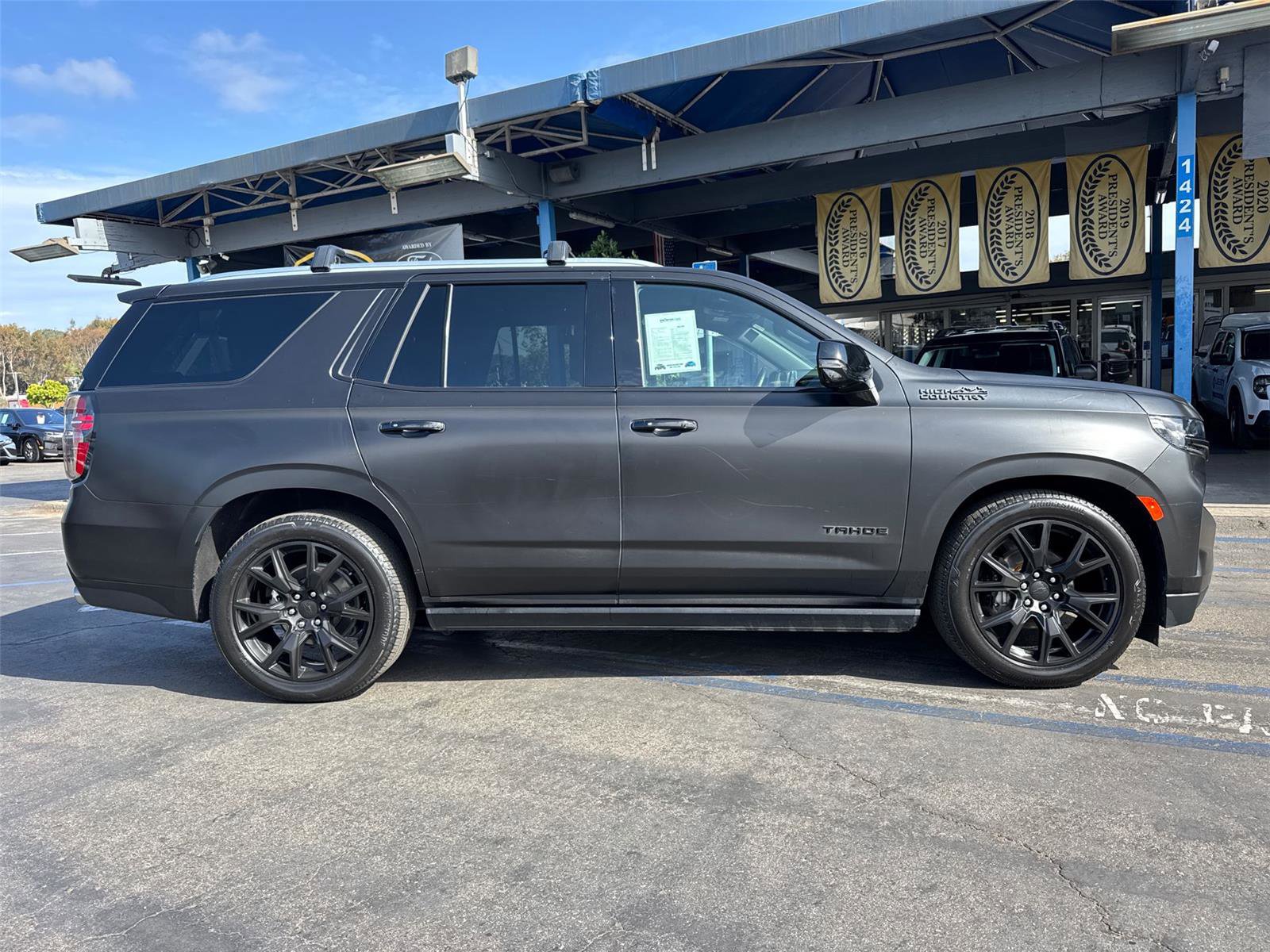Used 2023 Chevrolet Tahoe High Country AWD/4WD image 7