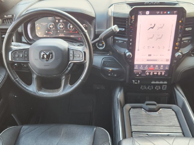 Used 2025 RAM 3500 Limited AWD/4WD image 27