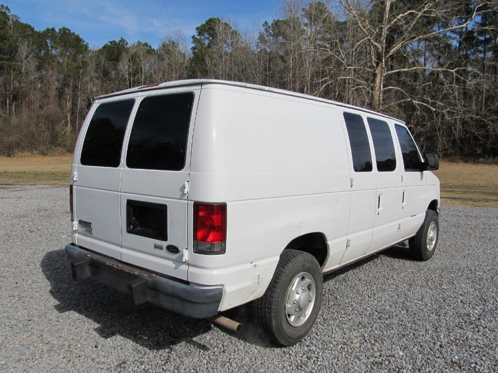 Used 2014 Ford E-250 and Econoline 250 w/ Power Group image 6