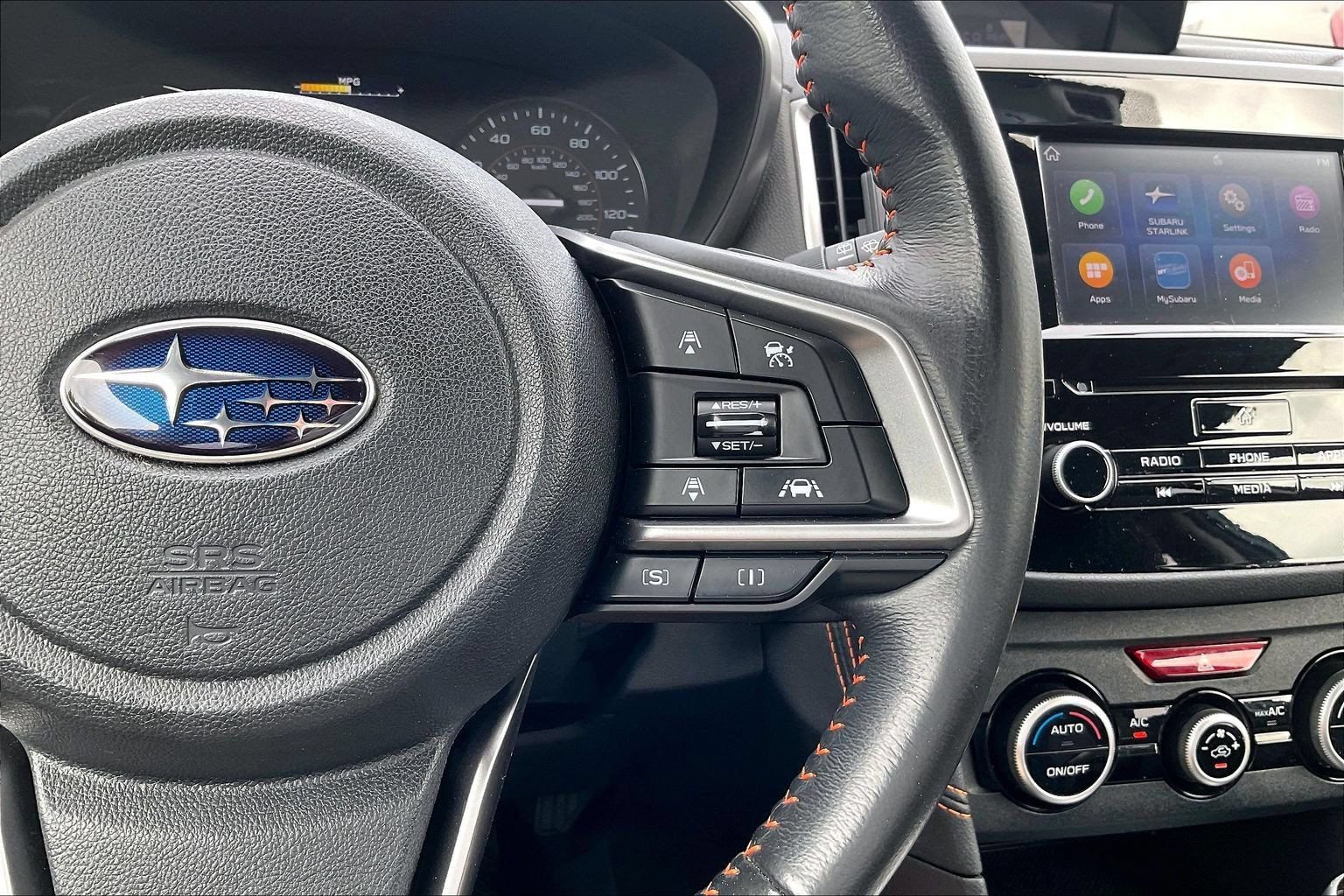 Used 2020 Subaru Crosstrek 2.0i Premium w/ Moonroof Package 2 AWD/4WD image 25