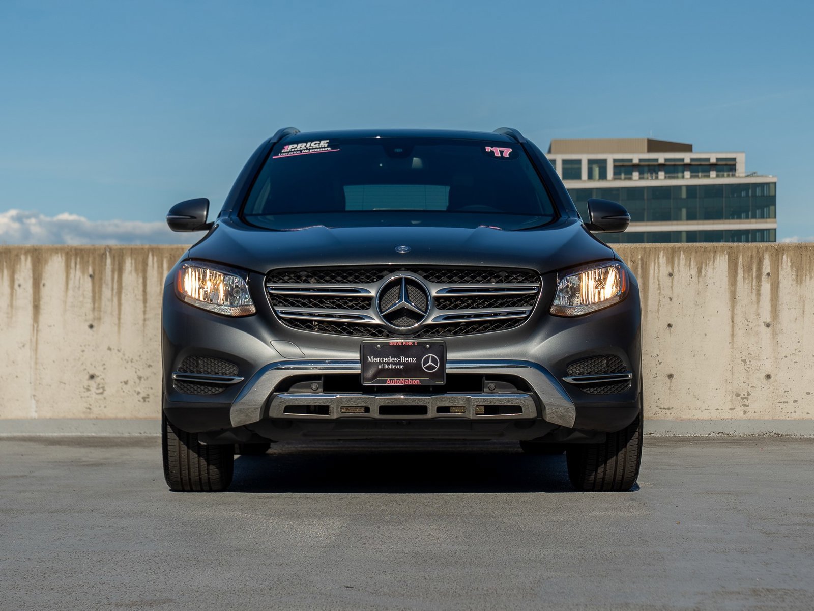 Used 2017 Mercedes-Benz GLC 300 4MATIC image 2
