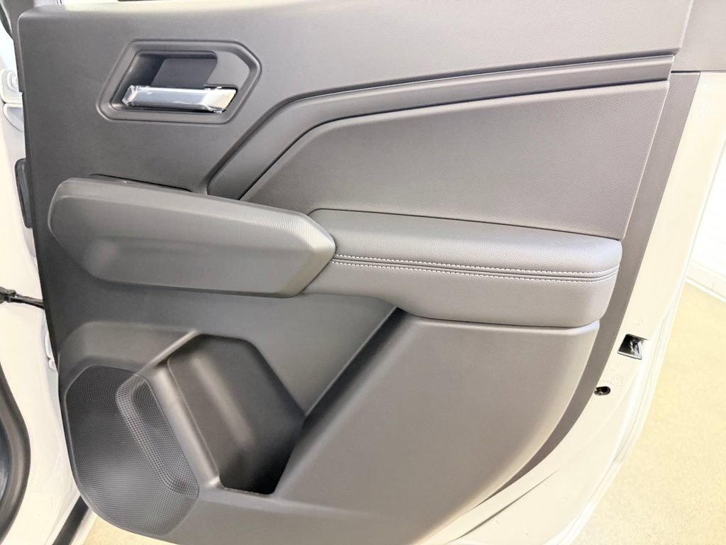 New 2026 GMC Canyon Elevation w/ Technology Package AWD/4WD image 31