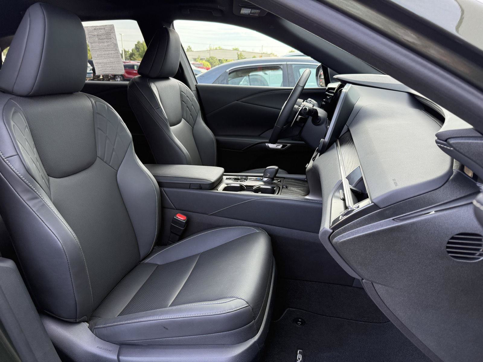 Used 2025 Lexus RX 350h AWD/4WD image 26