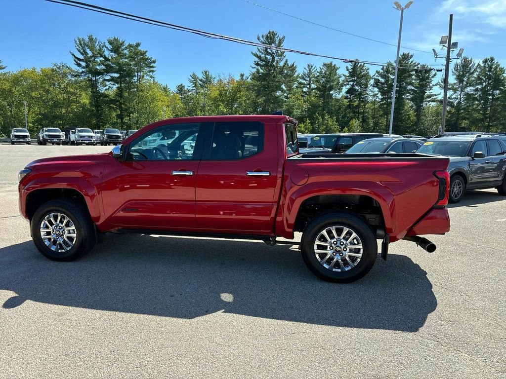 Used 2025 Toyota Tacoma Limited AWD/4WD image 7