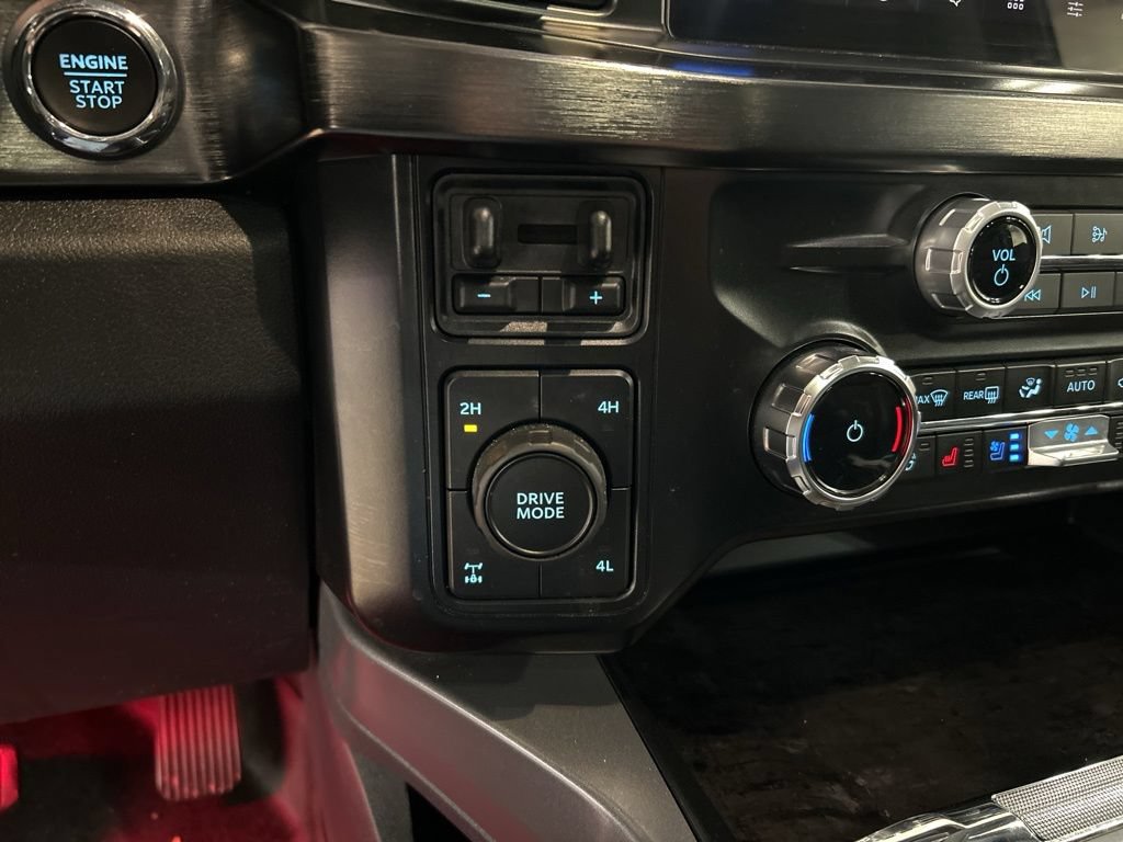 Used 2024 Ford F250 Lariat w/ Lariat Ultimate Package AWD/4WD image 17